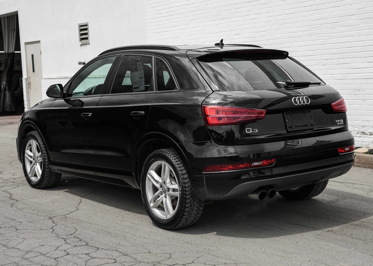 2017 Audi Q3 **KOMFORT AWD**