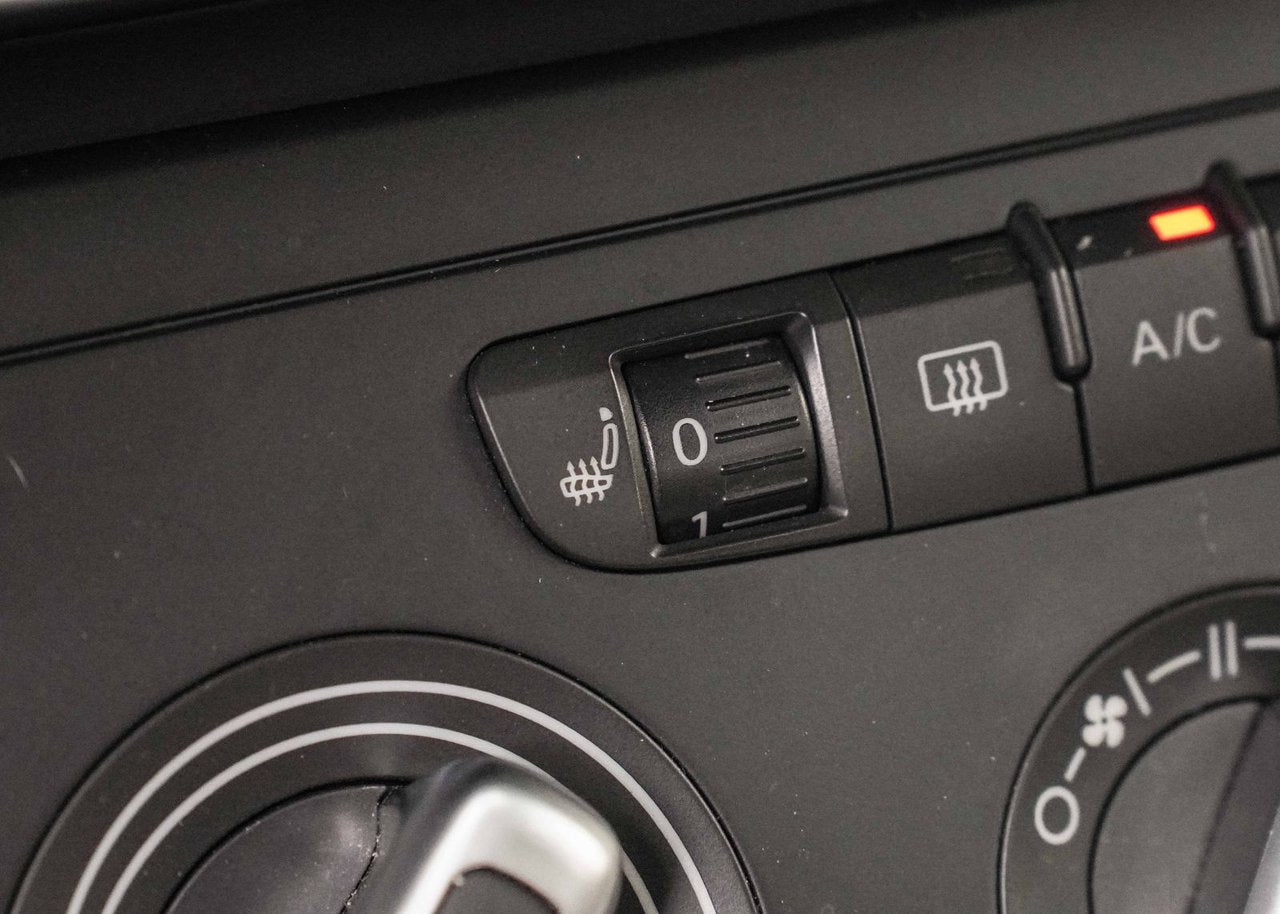 2017 Audi Q3 **KOMFORT AWD**