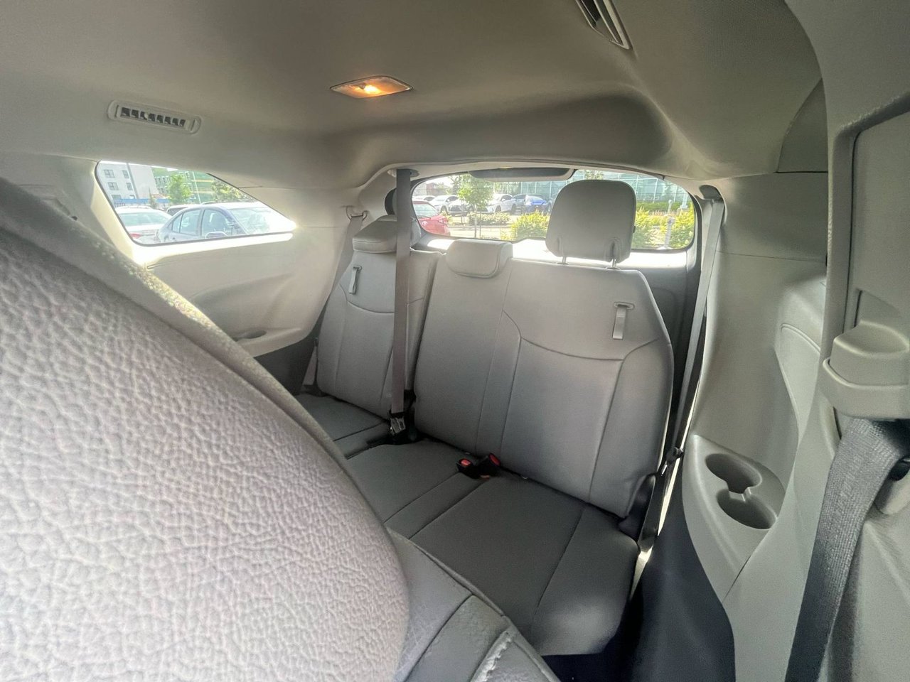 2023 Toyota Sienna XLE HYBRID