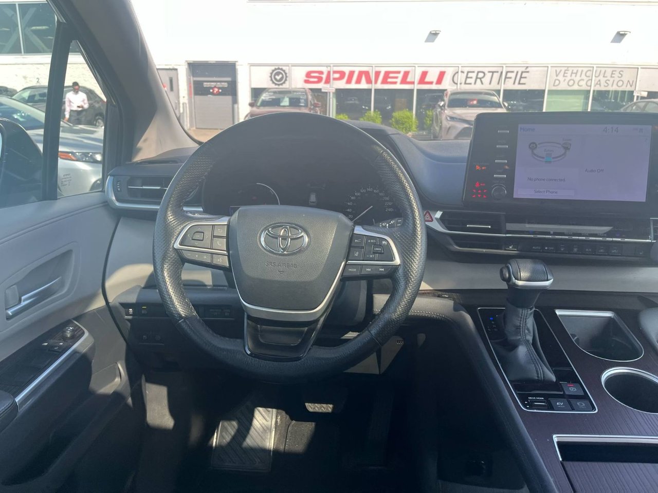 2023 Toyota Sienna XLE HYBRID