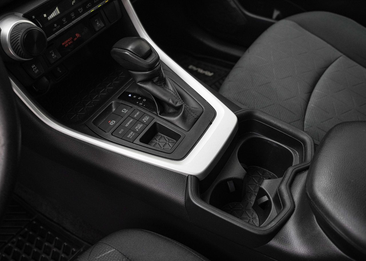 2020 Toyota RAV4 LE AWD