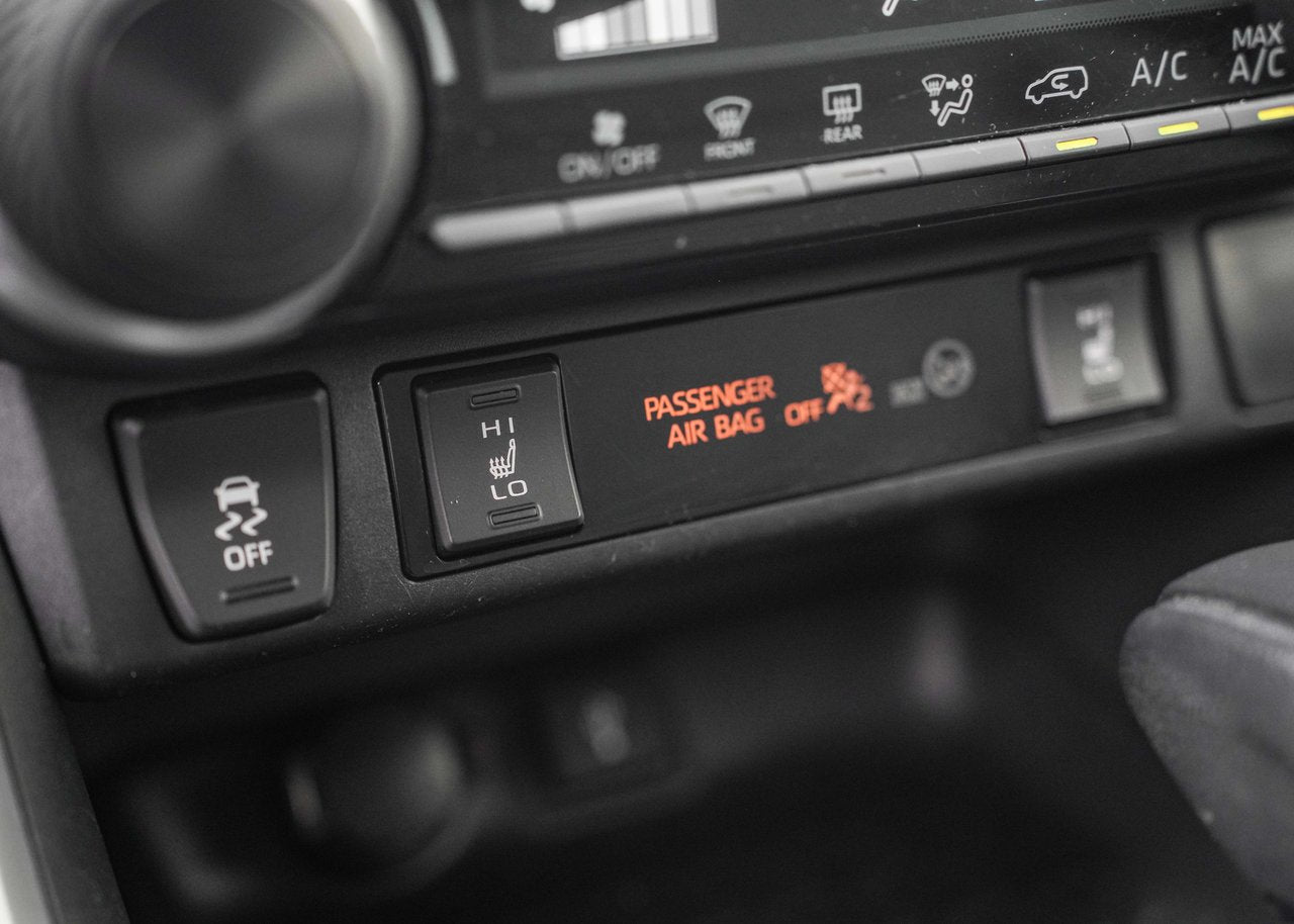 2020 Toyota RAV4 LE AWD