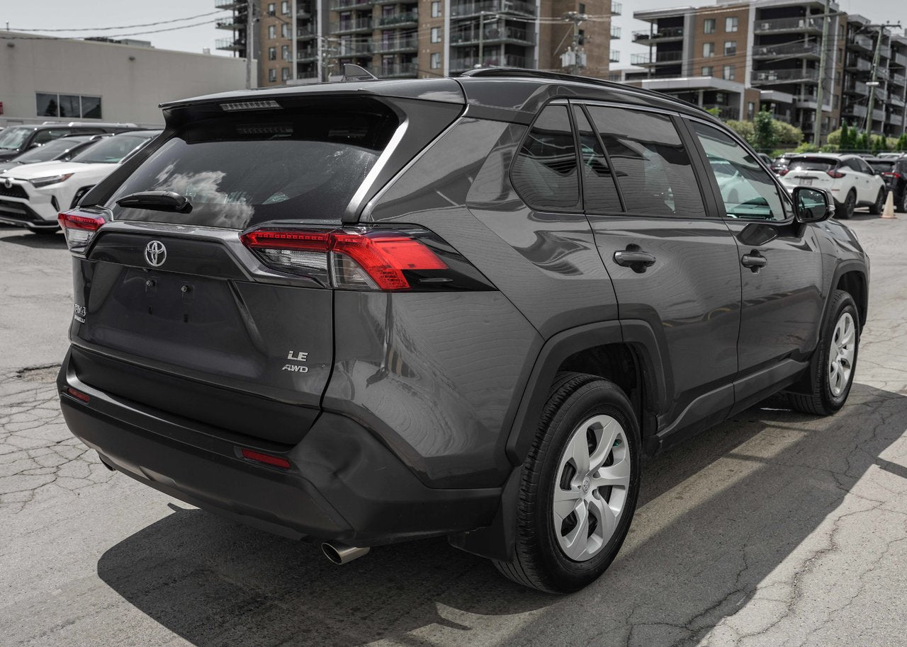 2020 Toyota RAV4 LE AWD