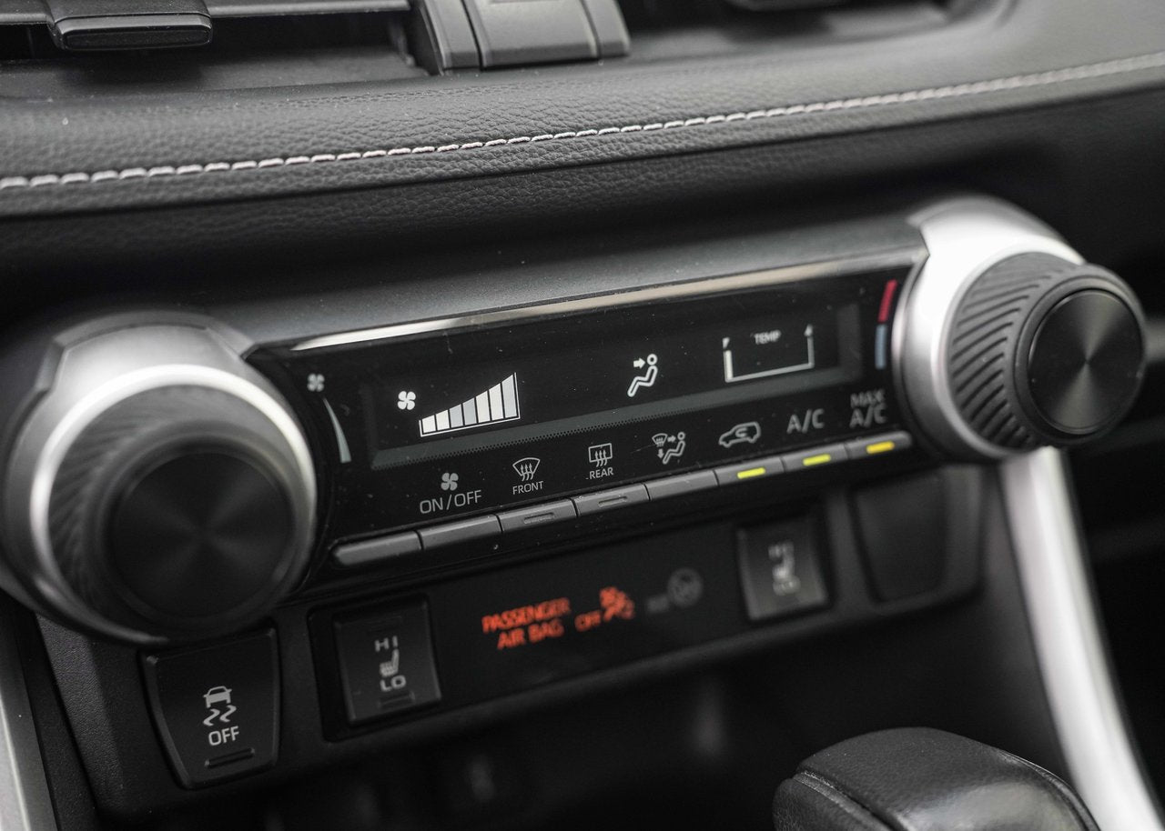 2020 Toyota RAV4 LE AWD