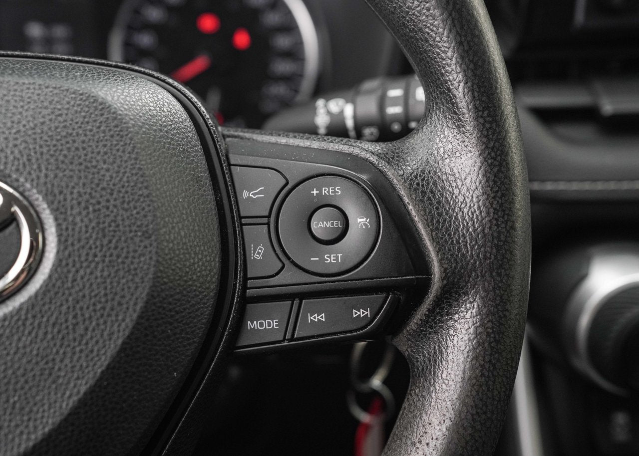 2020 Toyota RAV4 LE AWD