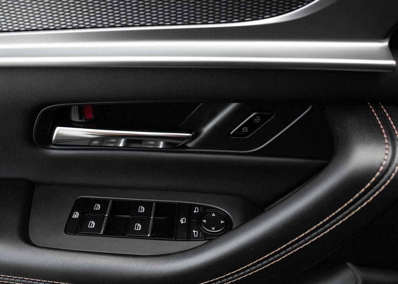 2025 Mazda CX-70 PHEV GT AWD