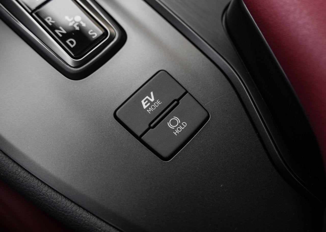 2025 Lexus UX UX 300h, AWD F-SPORT SERIE 2