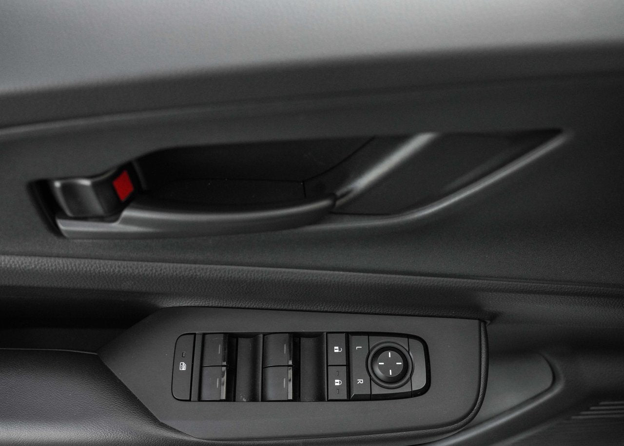 2024 Toyota PRIUS PRIME SE