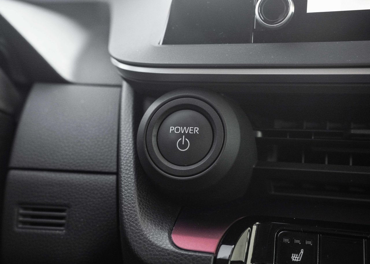 2024 Toyota PRIUS PRIME SE