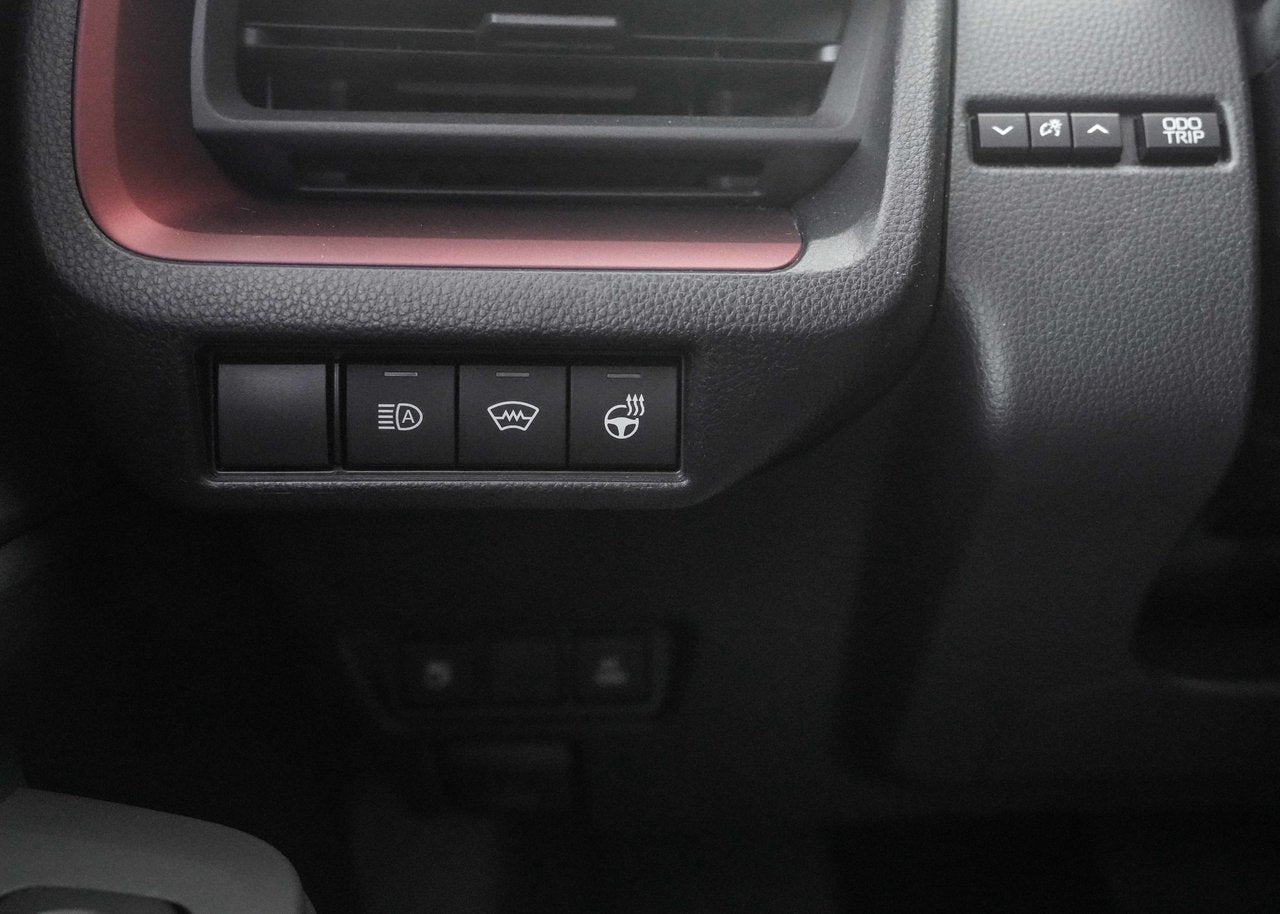 2024 Toyota PRIUS PRIME SE