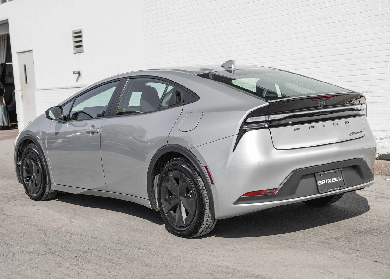 2024 Toyota PRIUS PRIME SE