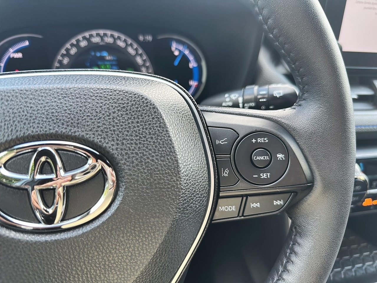 2023 Toyota RAV4 Hybrid SE