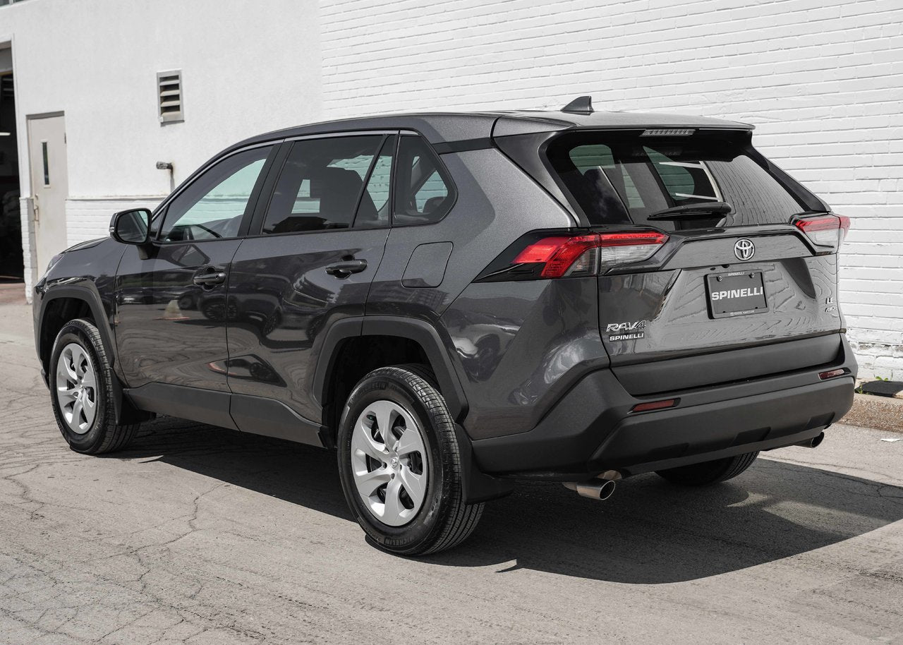 2022 Toyota RAV4 LE AWD