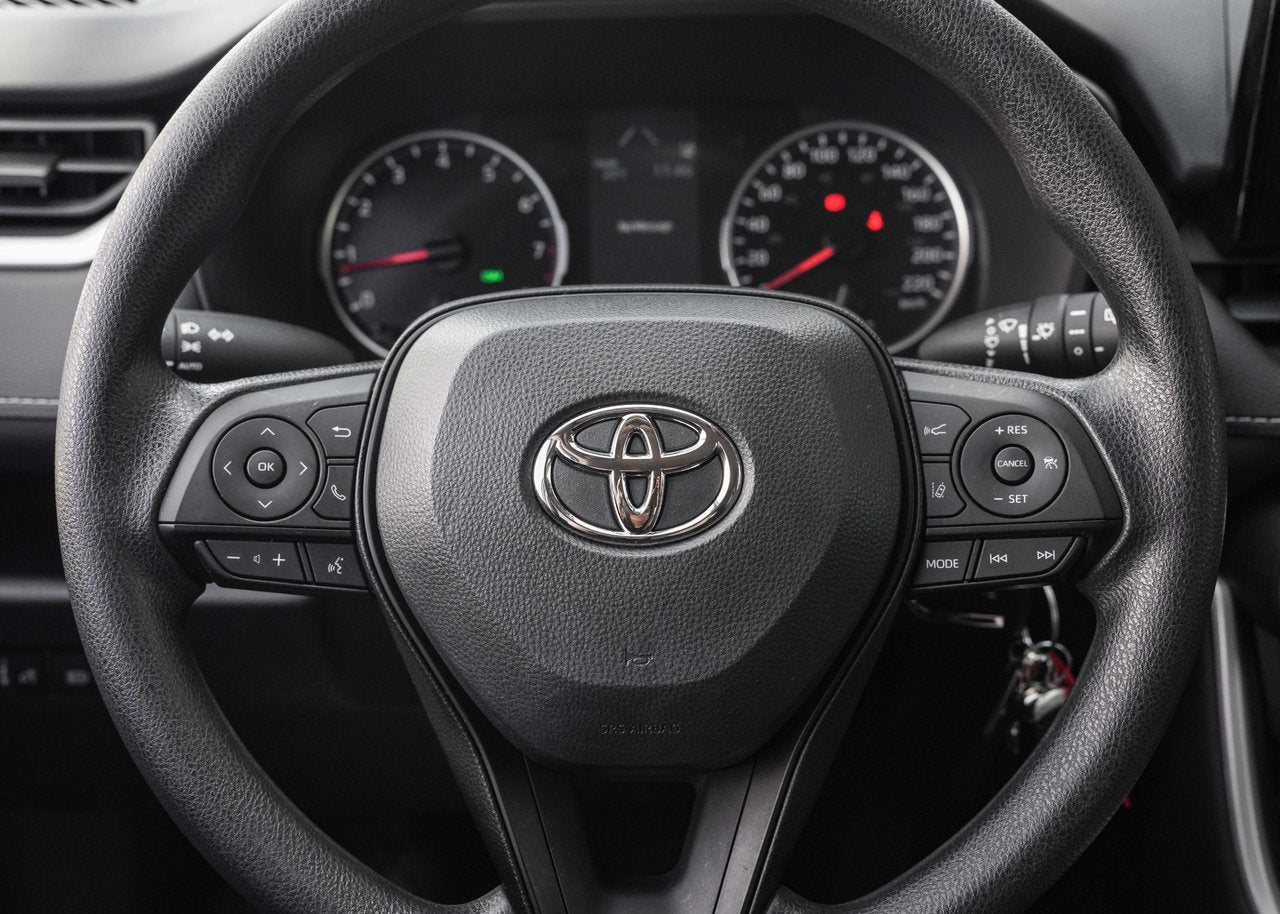 2022 Toyota RAV4 LE AWD