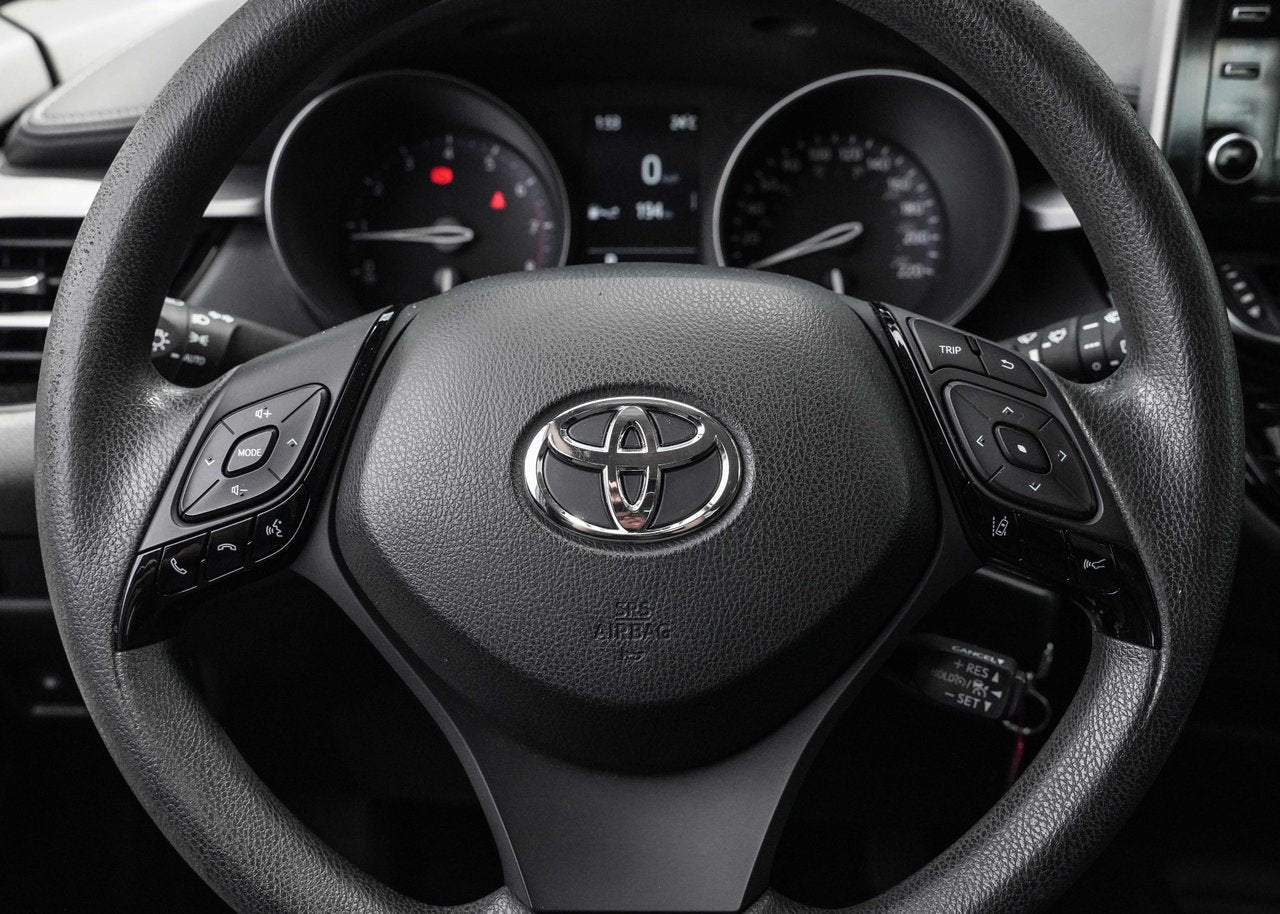 2021 Toyota C-HR LE