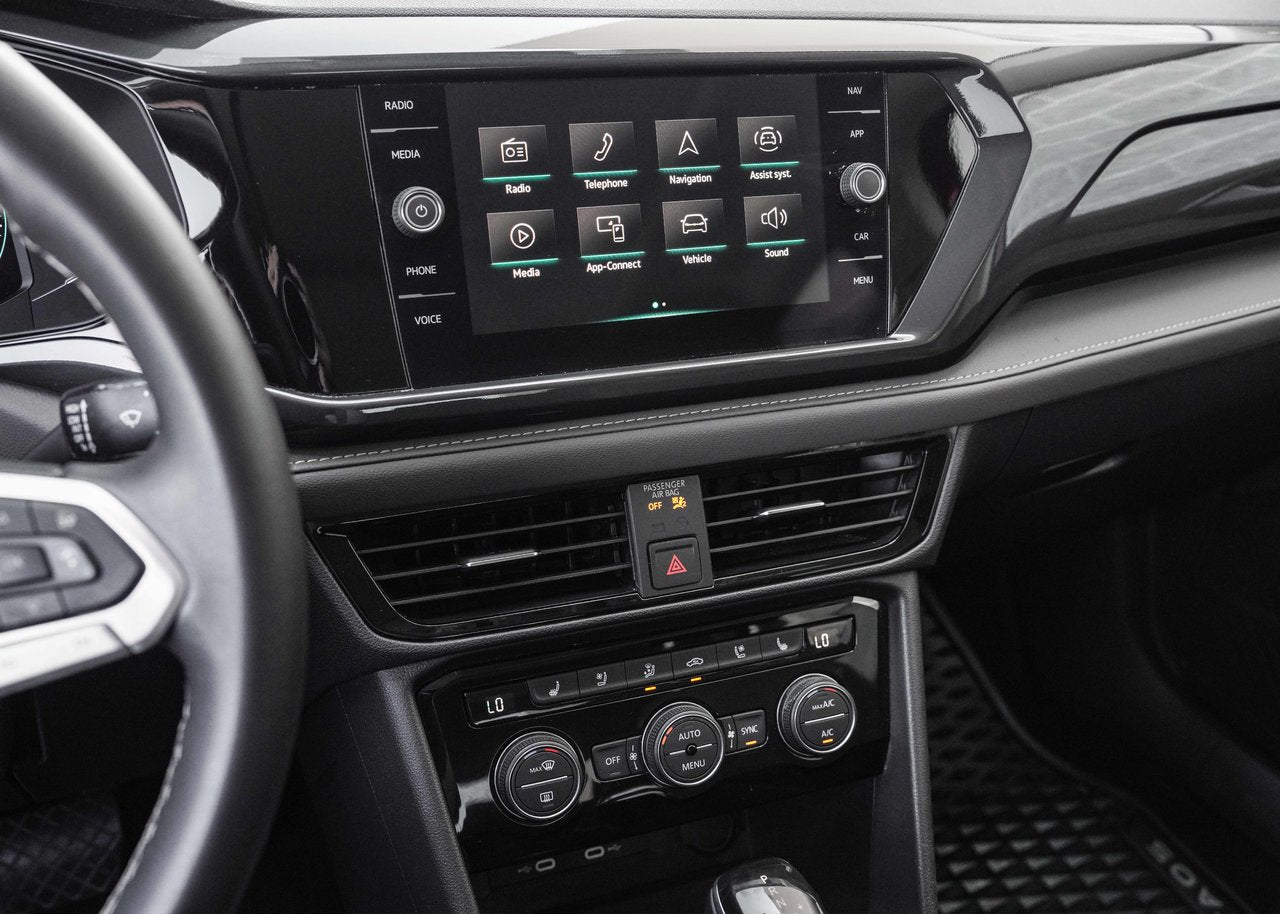 2024 Volkswagen Taos HIGHLINE/AWD/PANO SUNROOF/KEYLESS/BLINDSPOT/SONAR