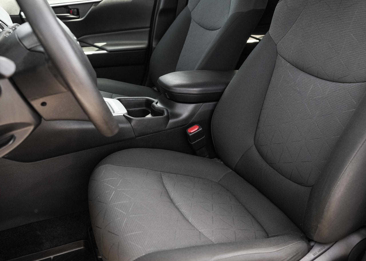 2021 Toyota RAV4 LE AWD