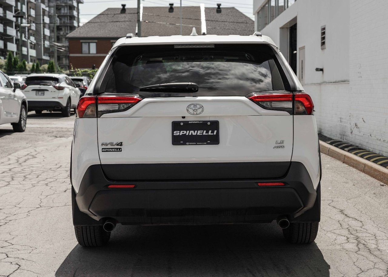 2021 Toyota RAV4 LE AWD