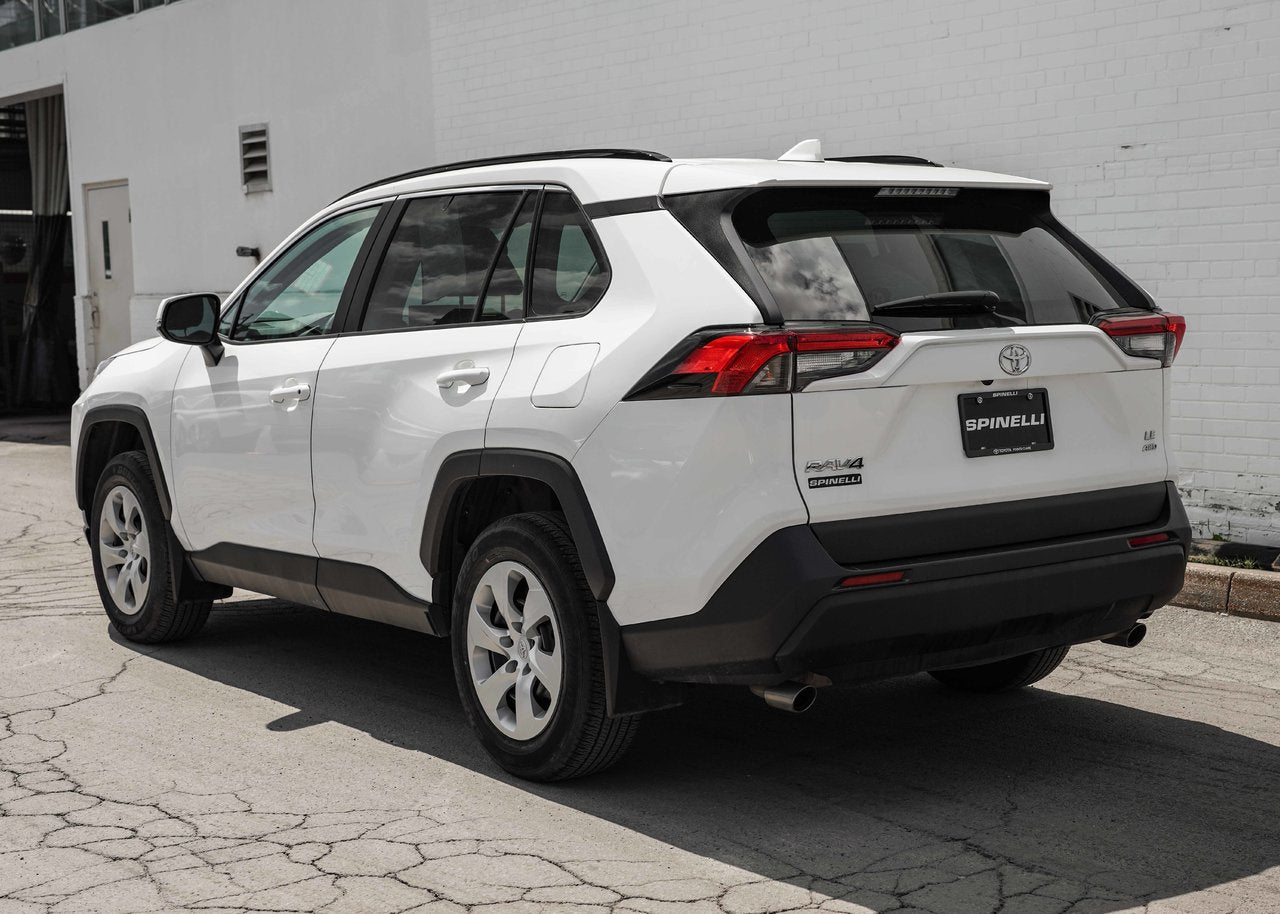 2021 Toyota RAV4 LE AWD