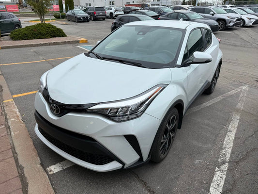 2022 Toyota C-HR XLE