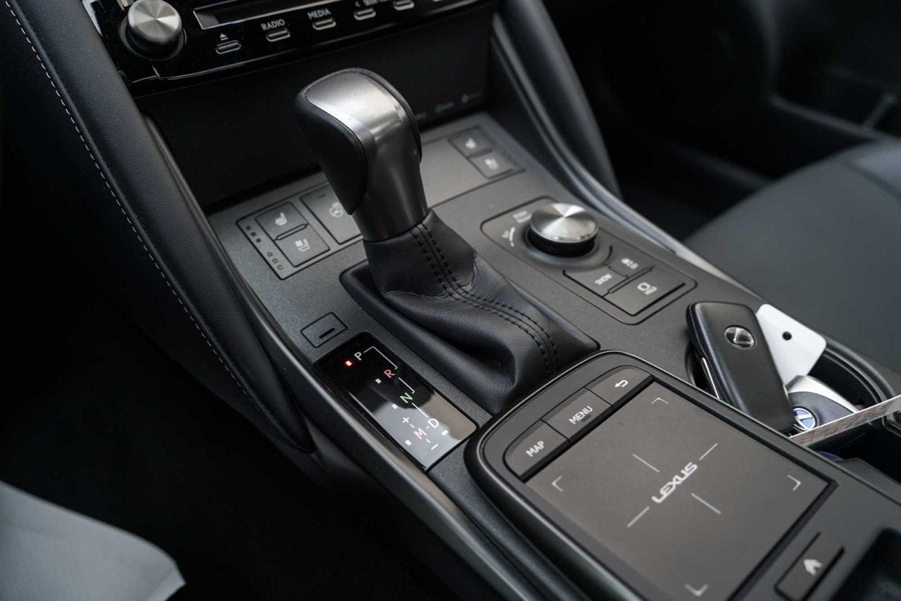 2021 Lexus IS 300 LUXURY LOW KM AWD NAVI TOIT CUIR CARPLAY