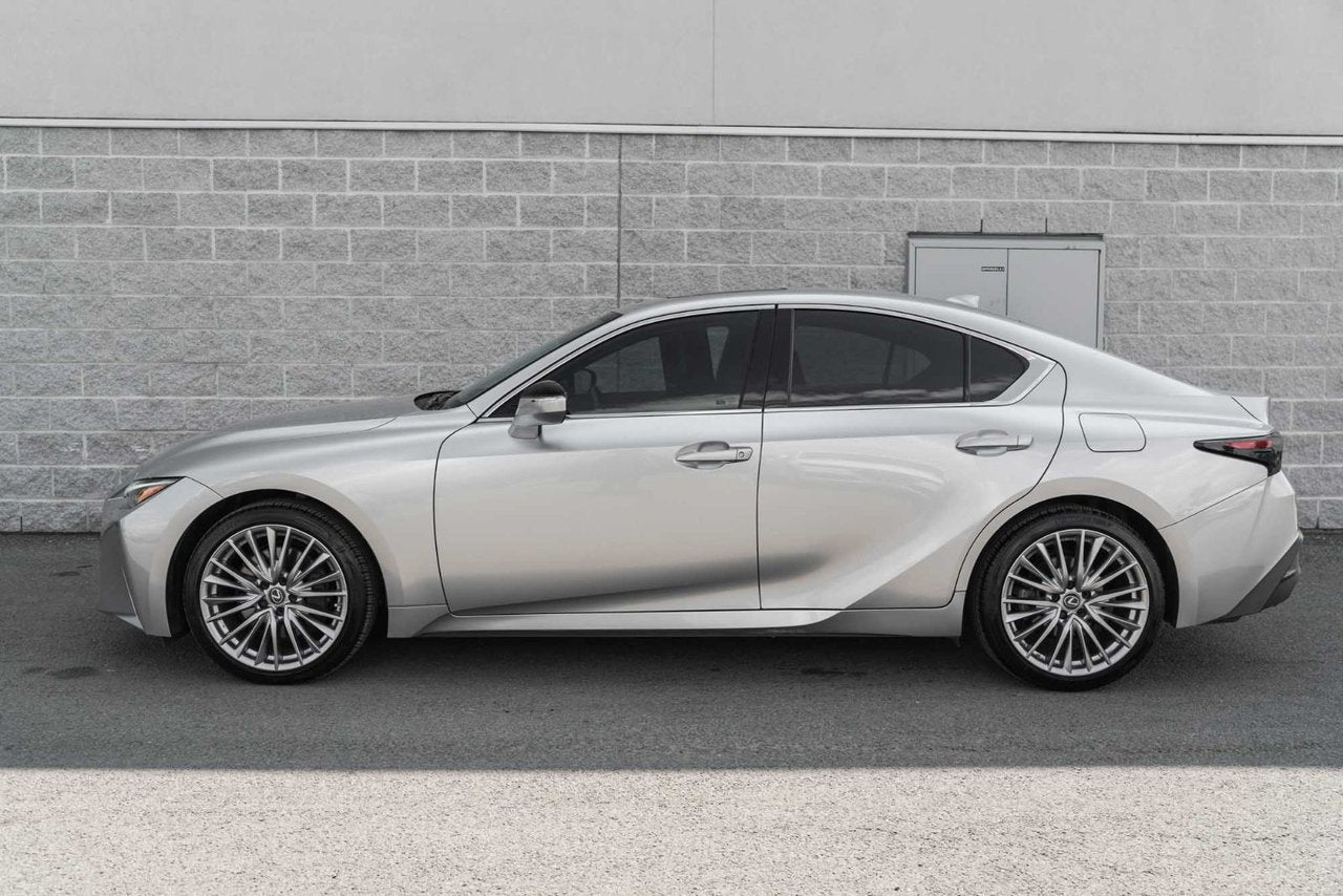 2021 Lexus IS 300 LUXURY LOW KM AWD NAVI TOIT CUIR CARPLAY