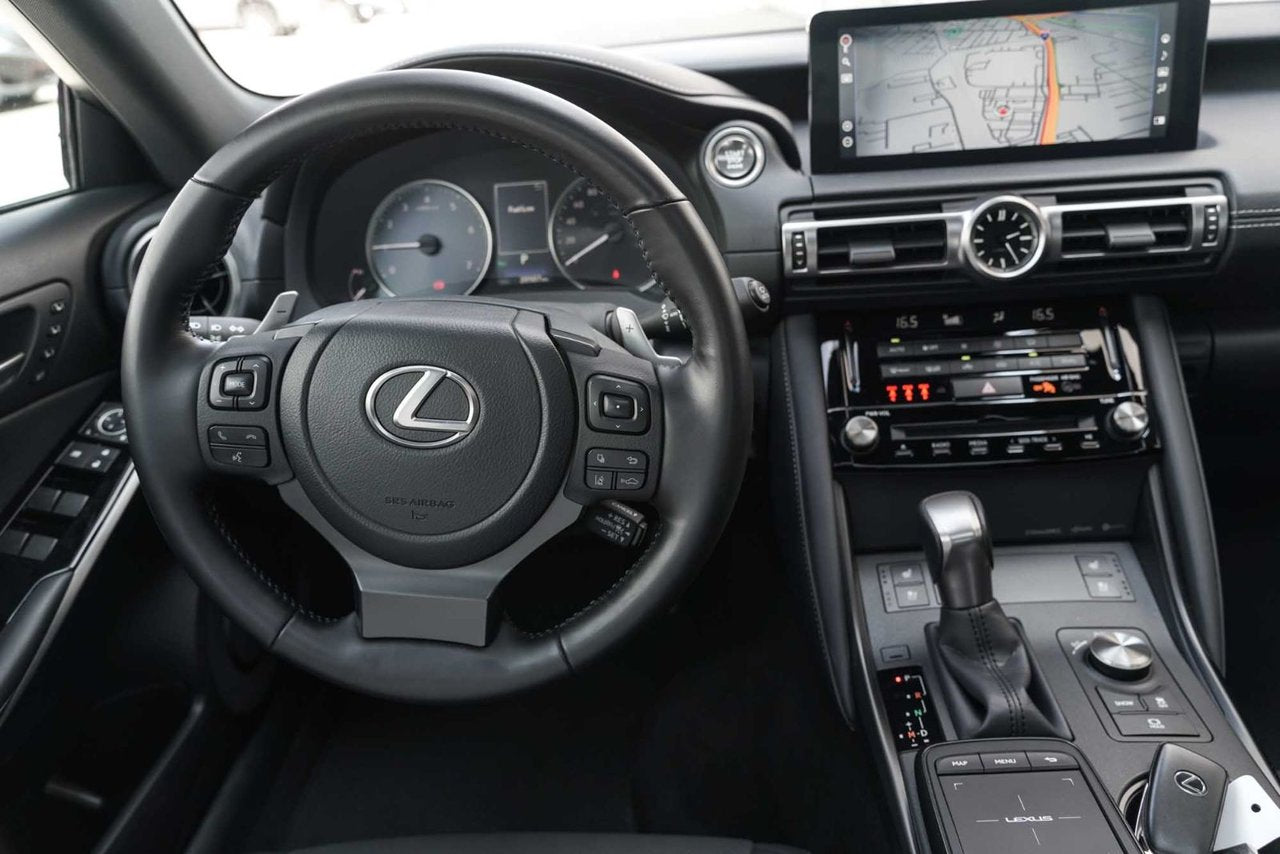 2021 Lexus IS 300 LUXURY LOW KM AWD NAVI TOIT CUIR CARPLAY
