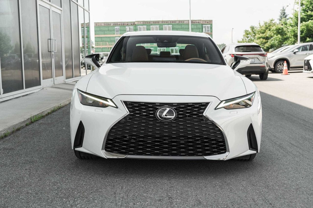 2021 Lexus IS 300 AWD LUXURY BAS KM CUIR TOIT NAVI CARPLAY