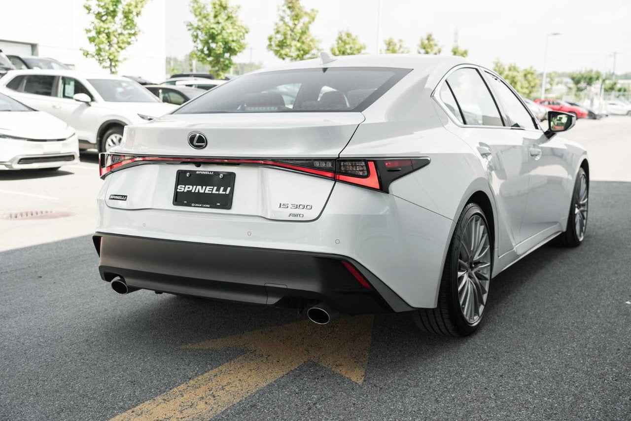 2021 Lexus IS 300 AWD LUXURY BAS KM CUIR TOIT NAVI CARPLAY