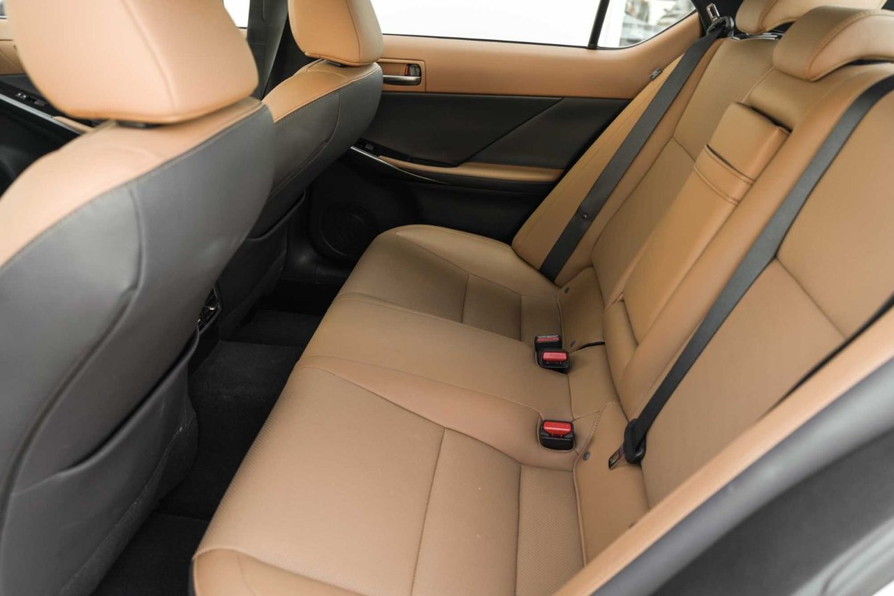 2021 Lexus IS 300 AWD LUXURY BAS KM CUIR TOIT NAVI CARPLAY