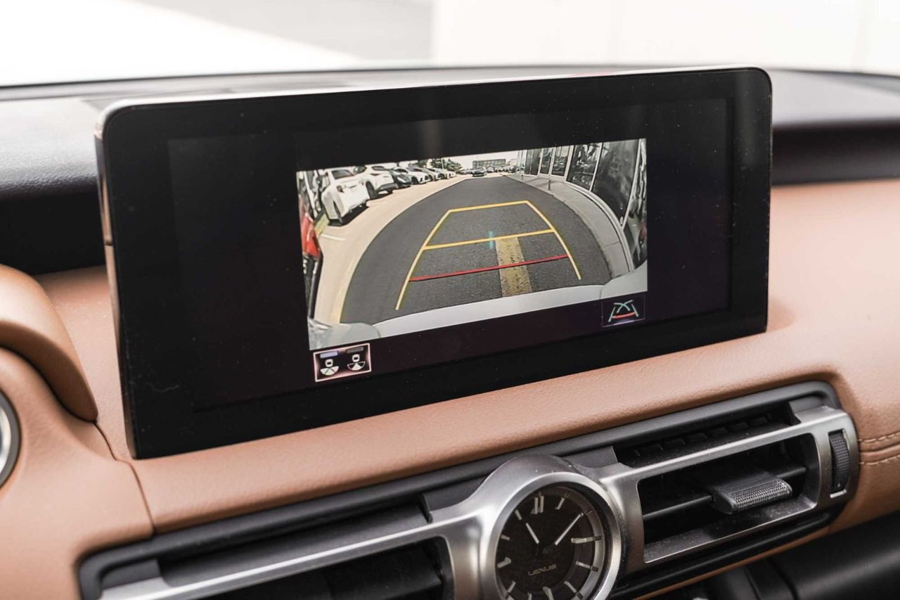 2021 Lexus IS 300 AWD LUXURY BAS KM CUIR TOIT NAVI CARPLAY
