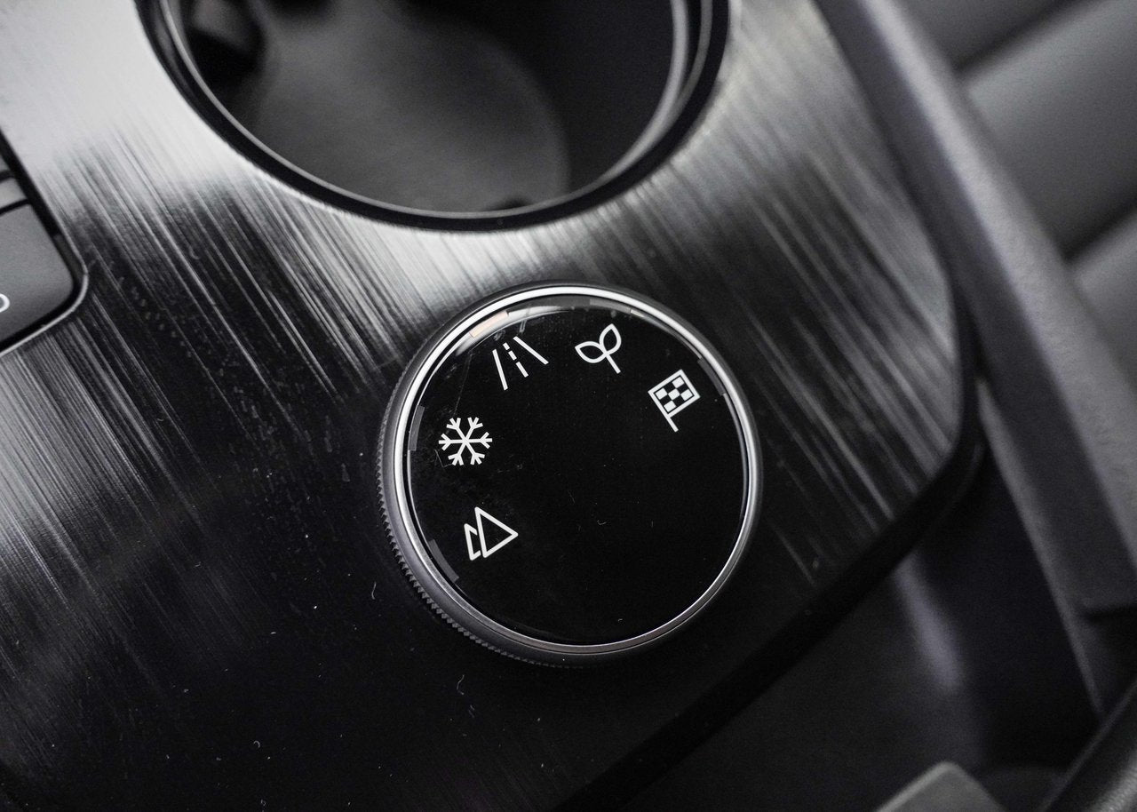 2025 Nissan Rogue SL WAD