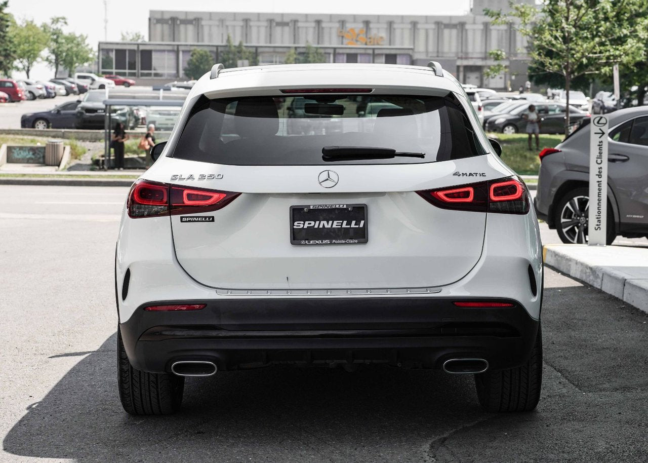 2022 Mercedes-Benz GLA **GLA 250 4 MATIC**