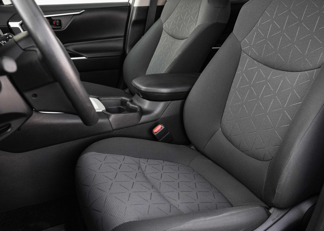 2020 Toyota RAV4 LE AWD