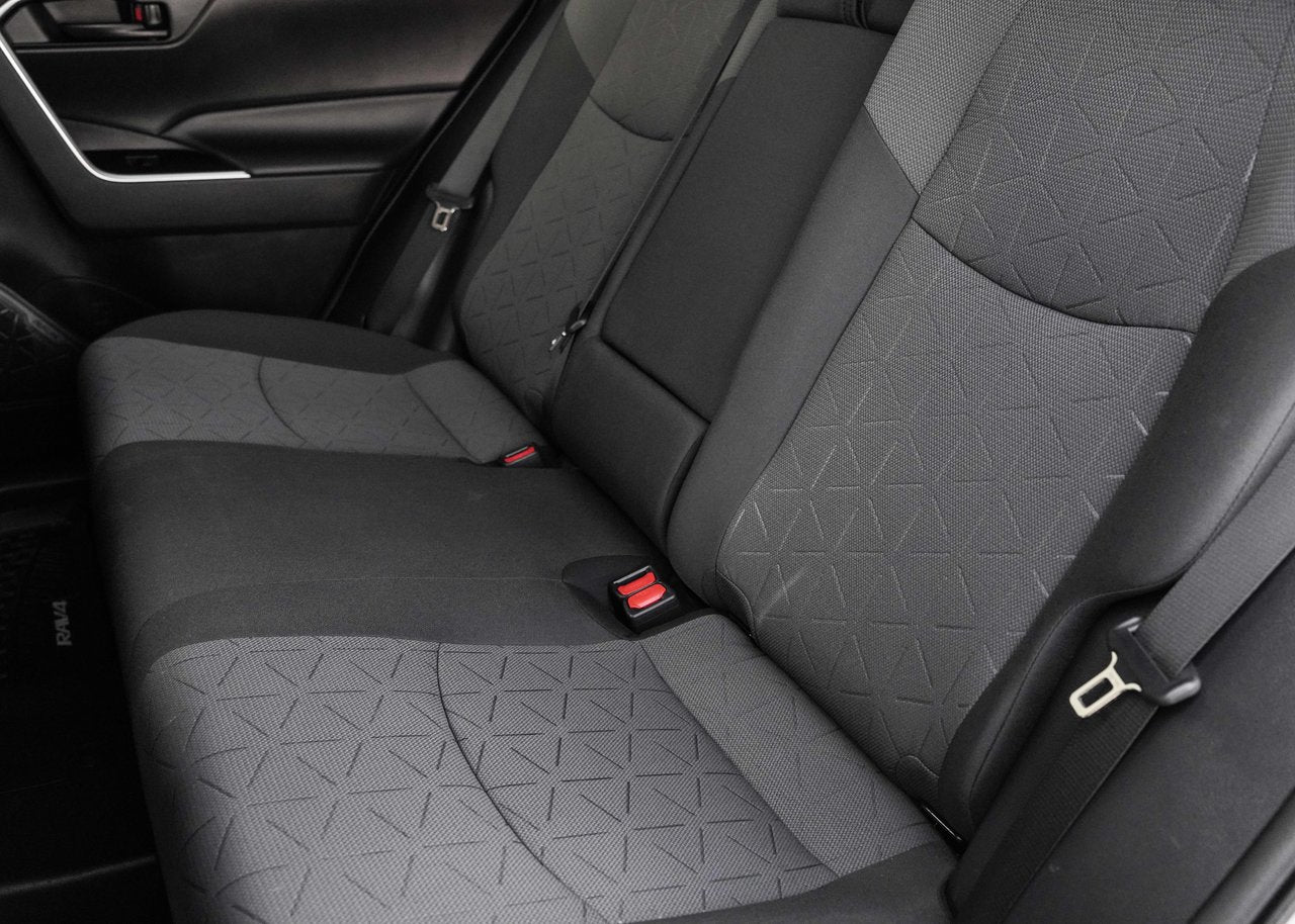 2020 Toyota RAV4 LE AWD