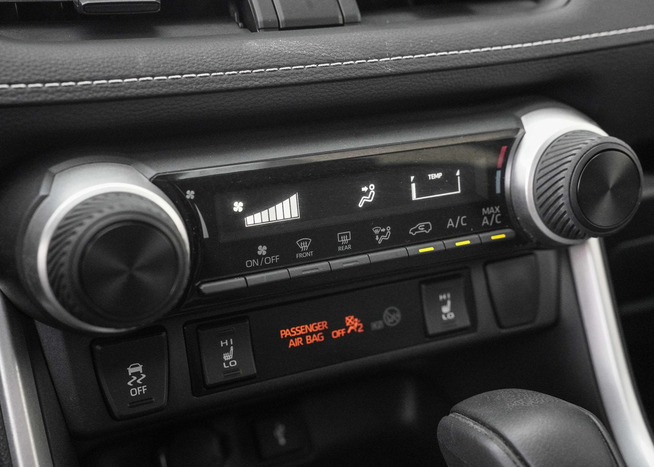 2020 Toyota RAV4 LE AWD