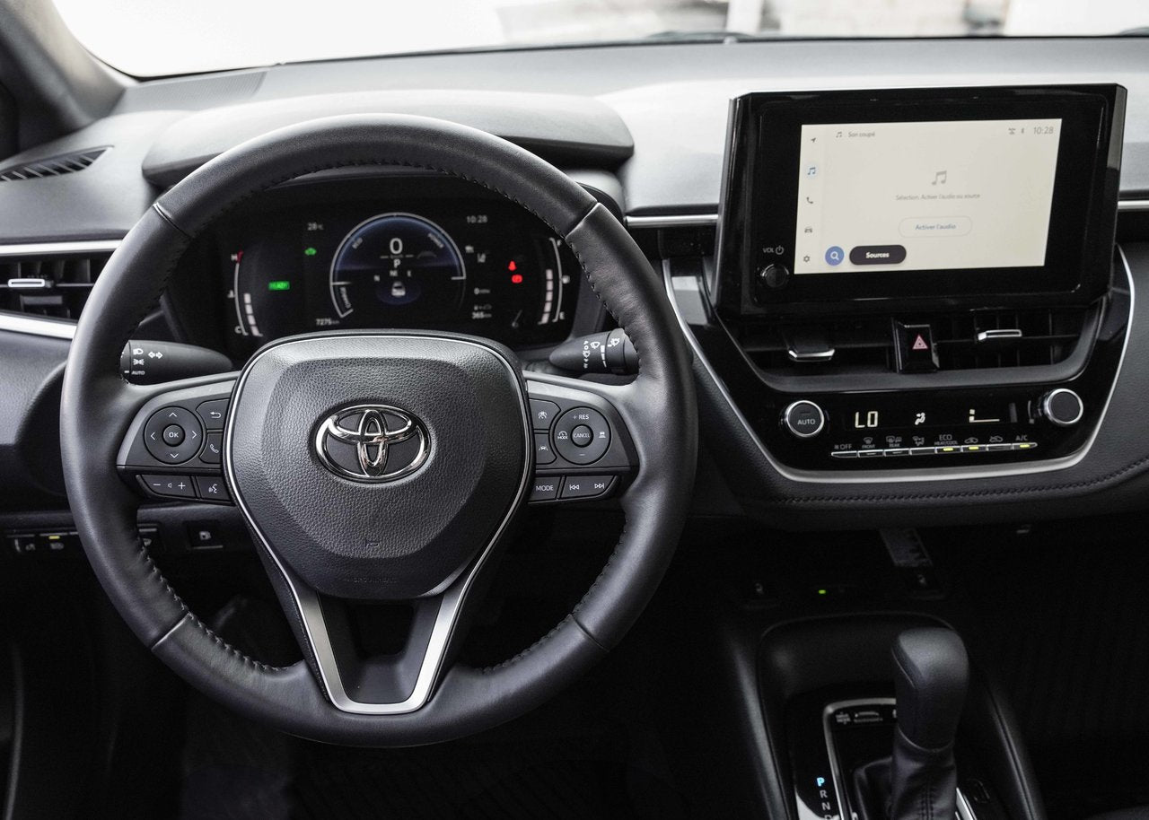 2023 Toyota Corolla SE HYBRID