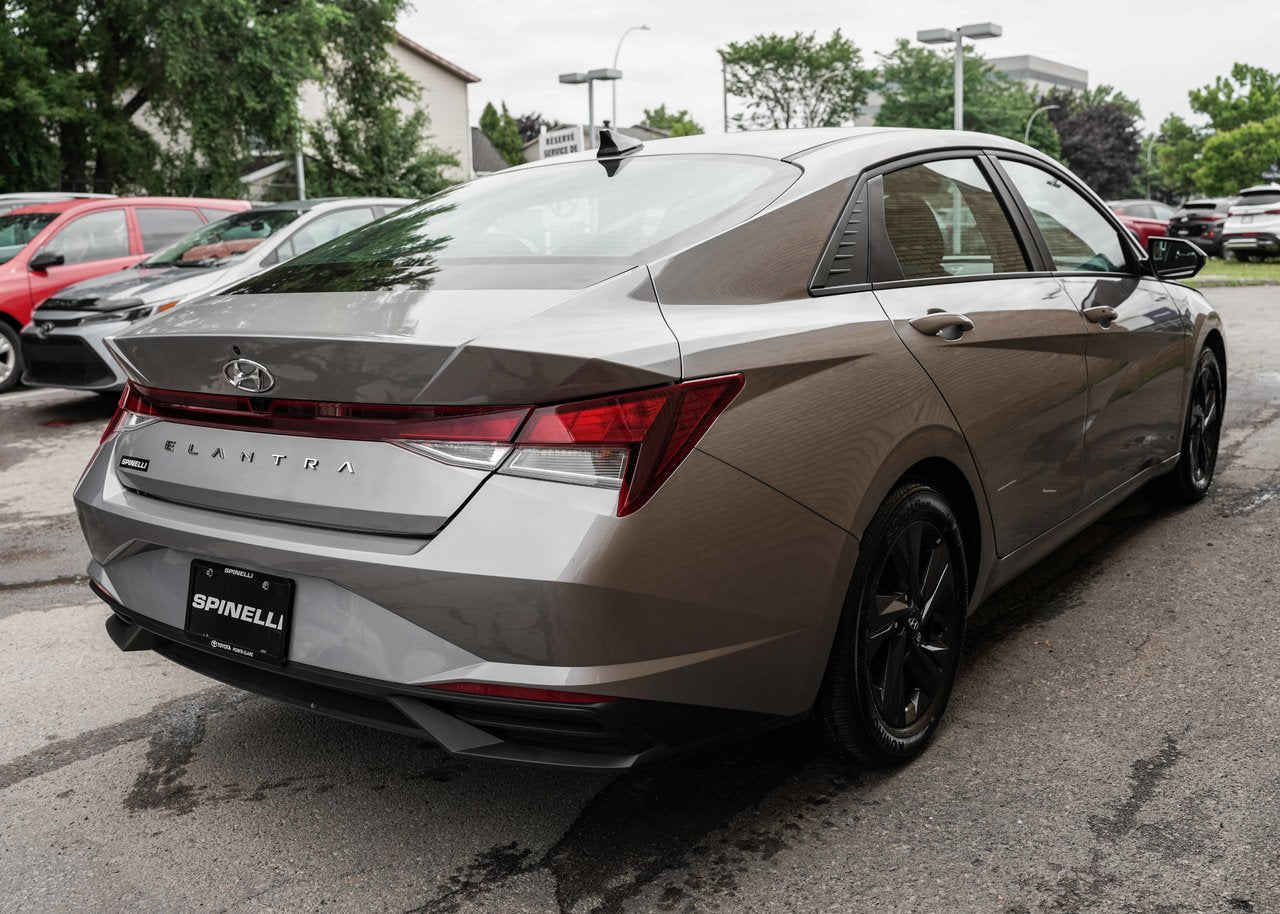 2023 Hyundai Elantra Preferred