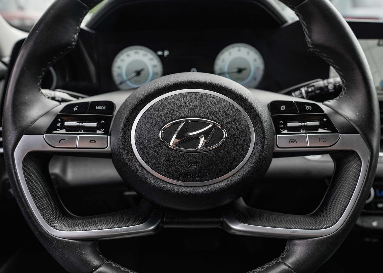 2023 Hyundai Elantra Preferred