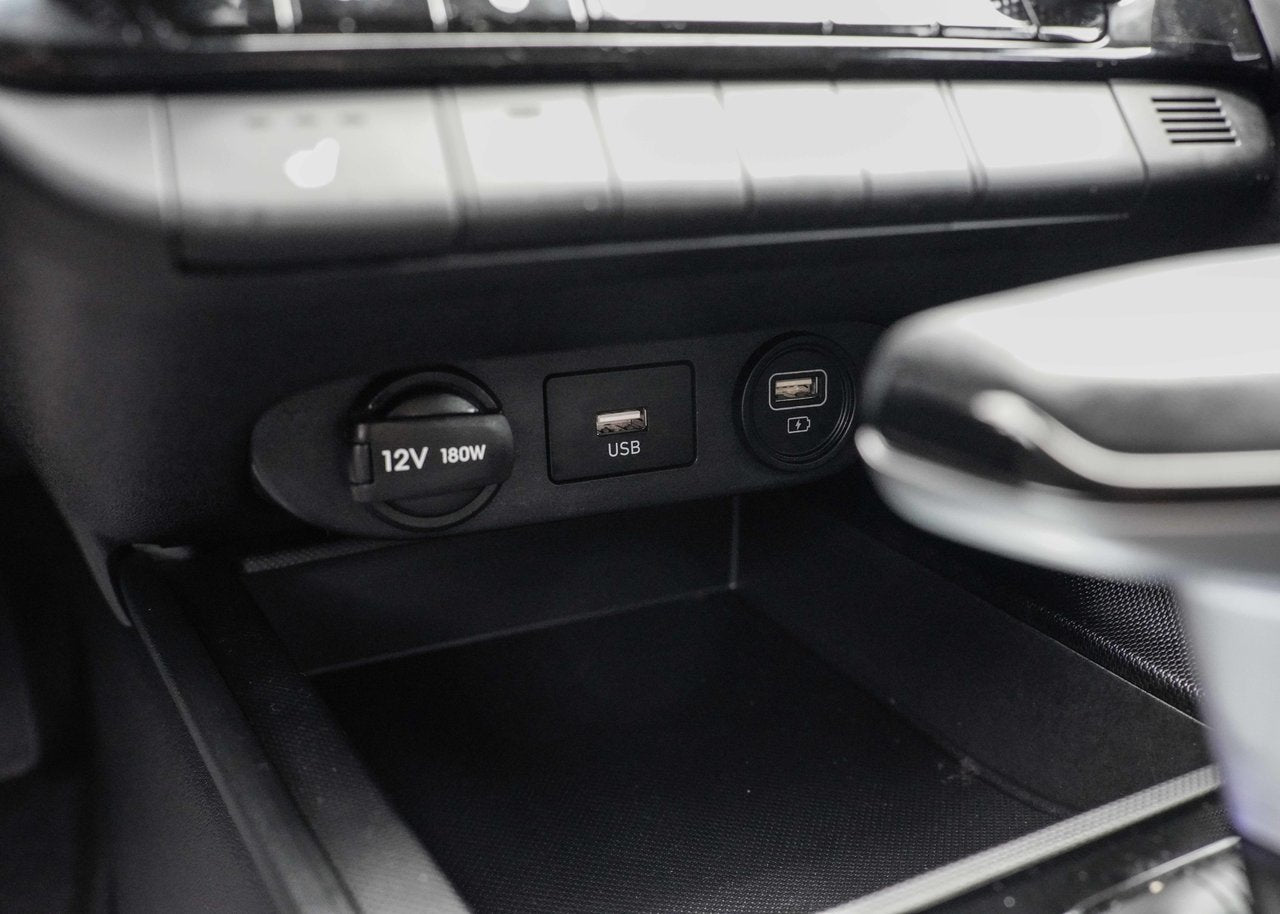 2023 Hyundai Elantra Preferred