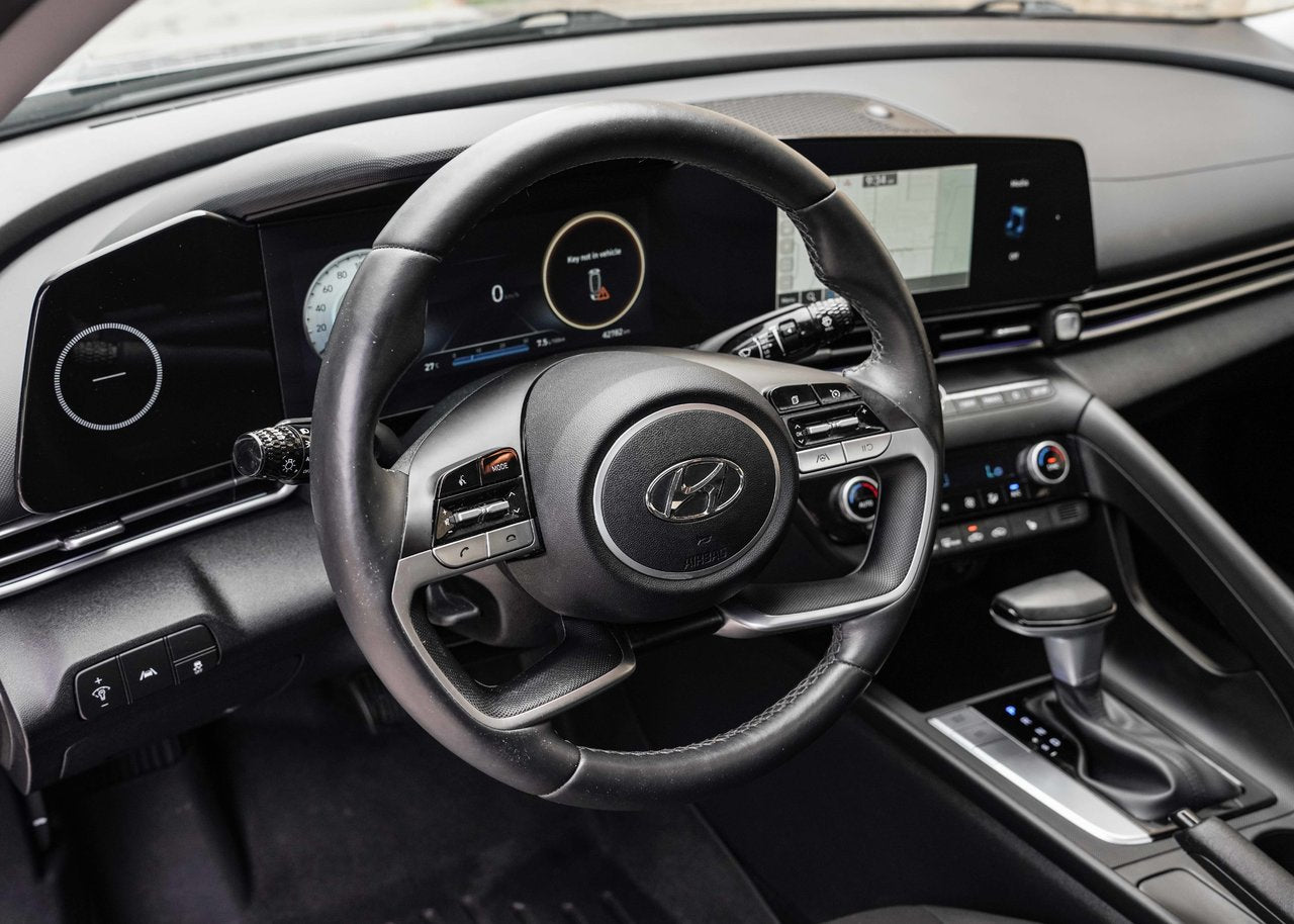 2023 Hyundai Elantra Preferred