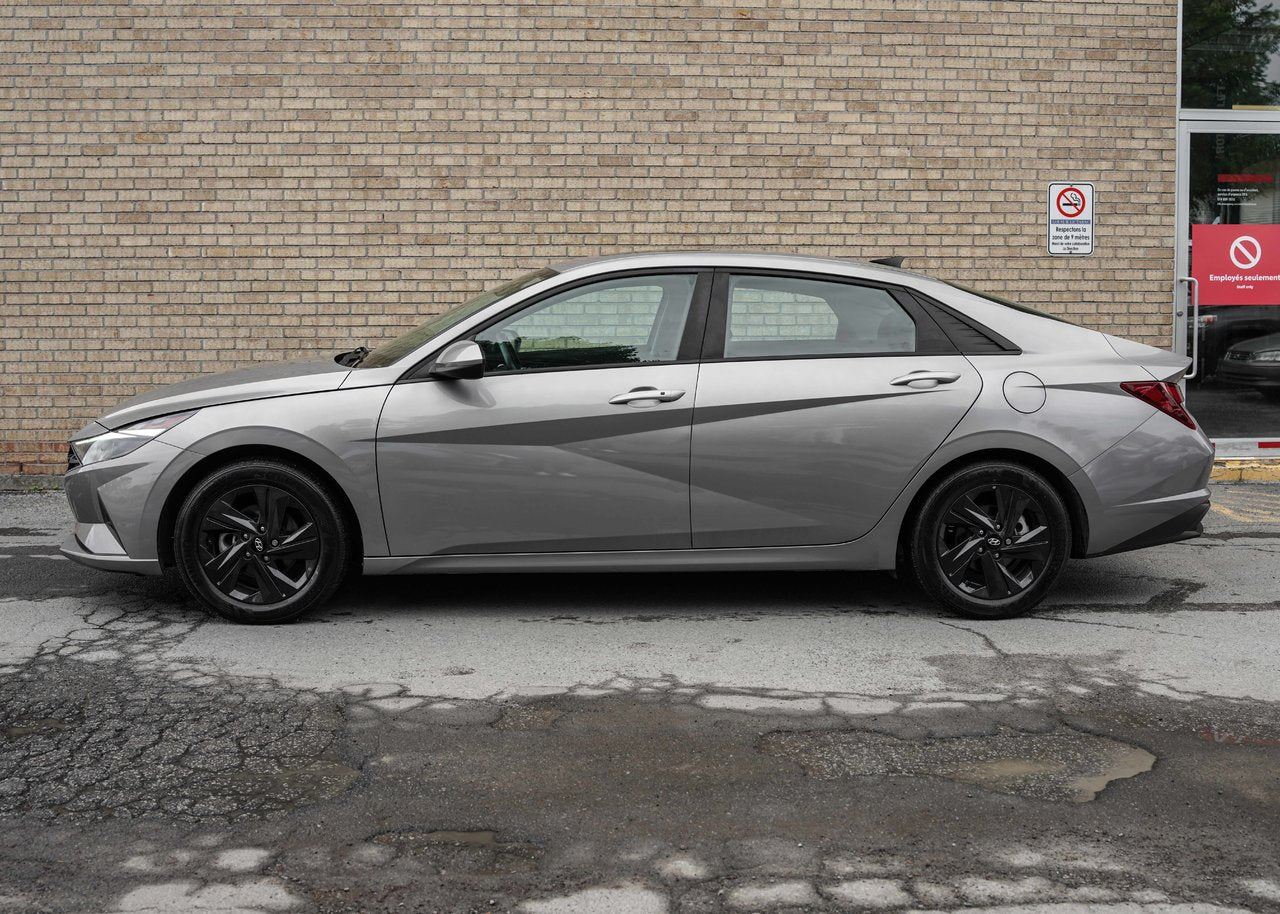 2023 Hyundai Elantra Preferred