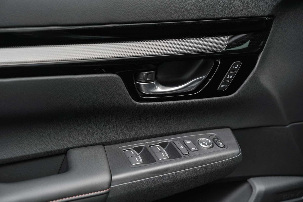 2026 Honda CR-V HYBRID TOURING AWD; CUIR TOIT NAV CAMERA AUDIO MAGS 19