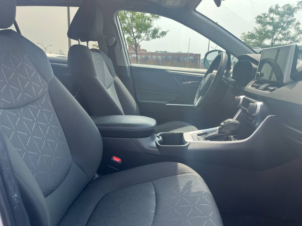 2024 Toyota RAV4 XLE AWD