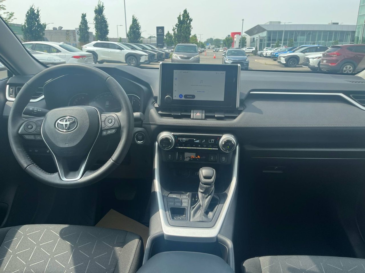 2024 Toyota RAV4 XLE AWD