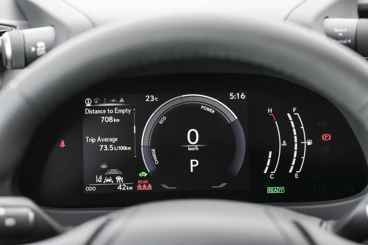 2025 Lexus UX HYBRID 300h