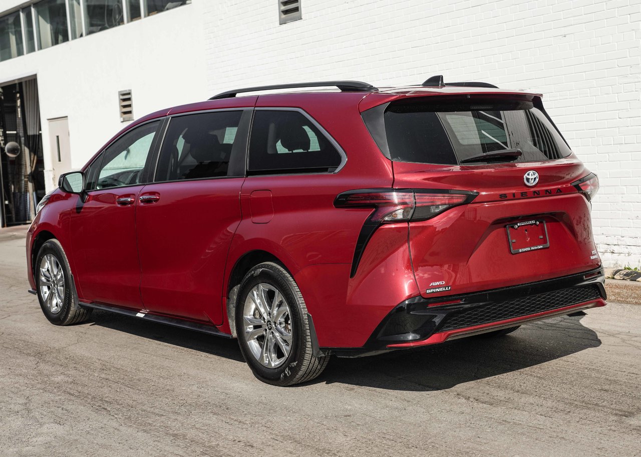 2022 Toyota Sienna XSE AWD