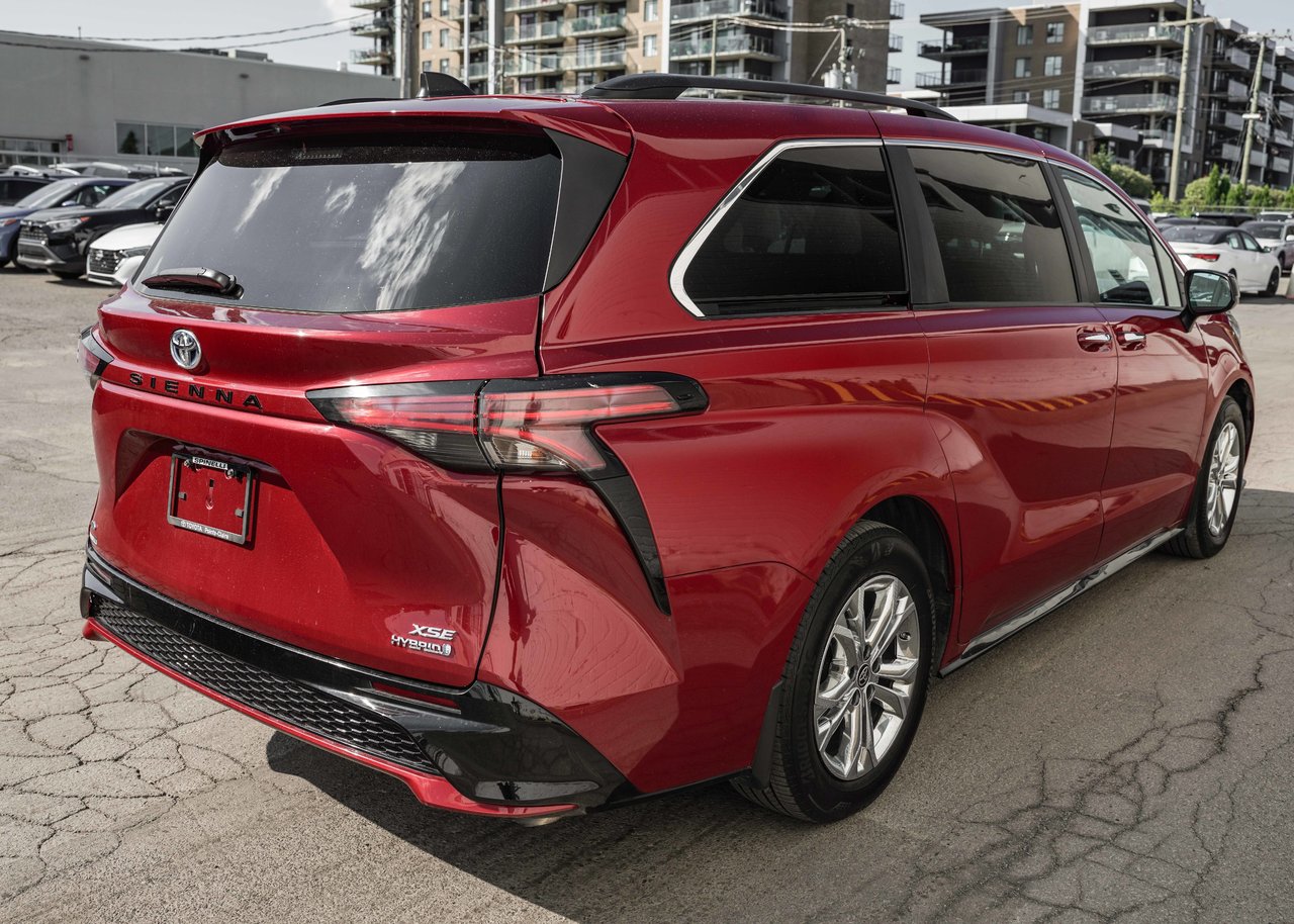 2022 Toyota Sienna XSE AWD