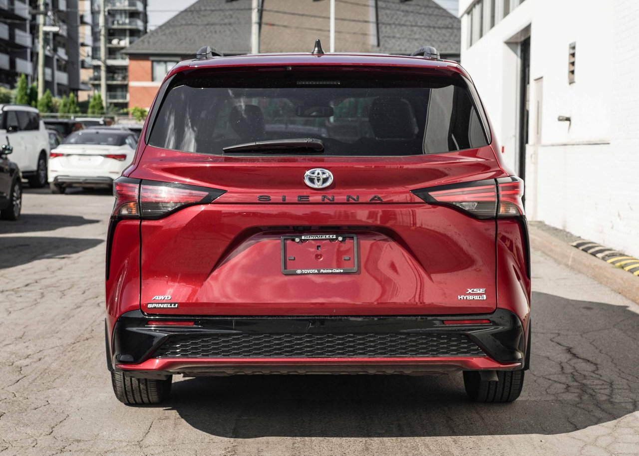 2022 Toyota Sienna XSE AWD