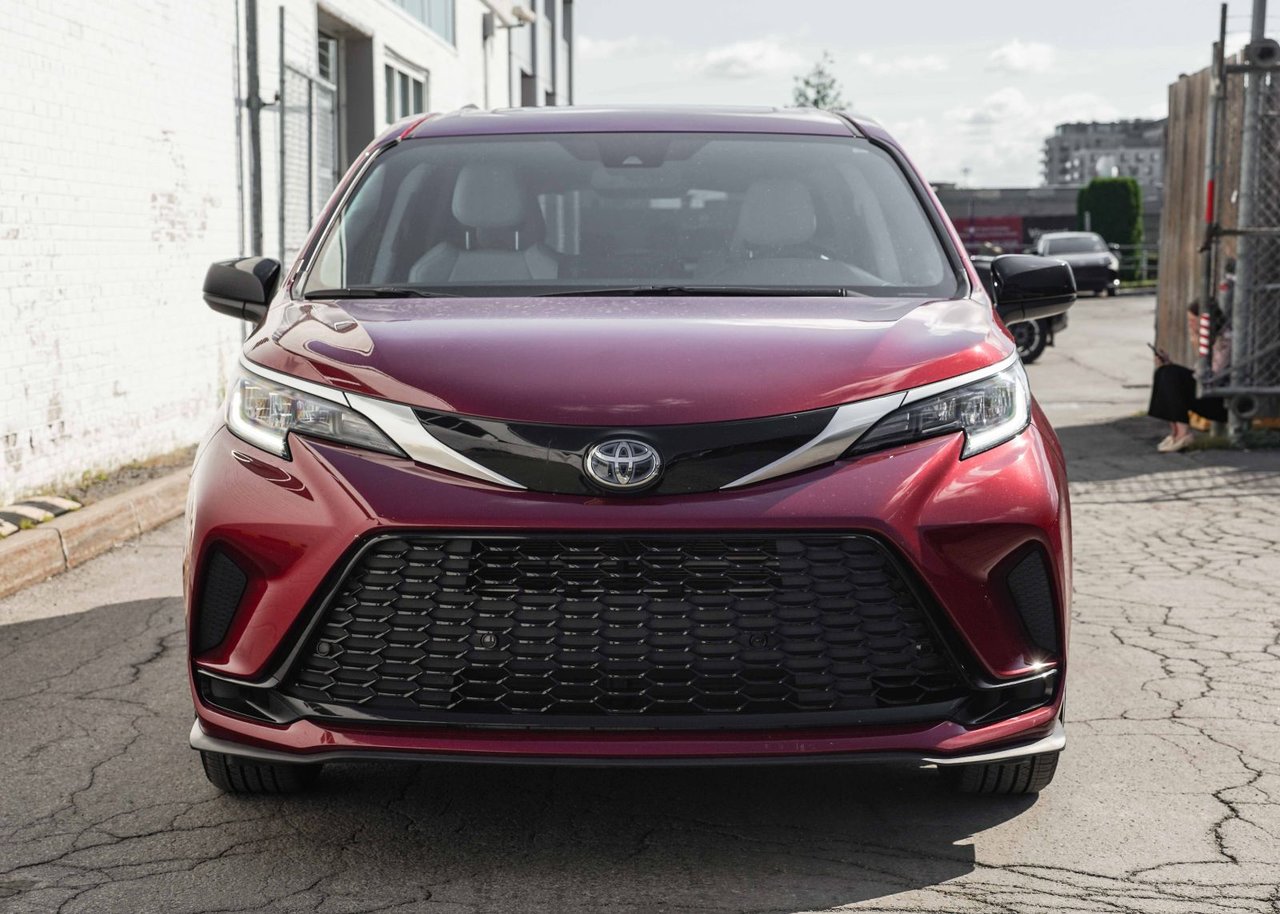 2022 Toyota Sienna XSE AWD